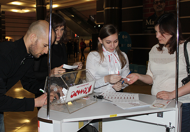 «Ночь пожирателей рекламы» добралась до Москвы